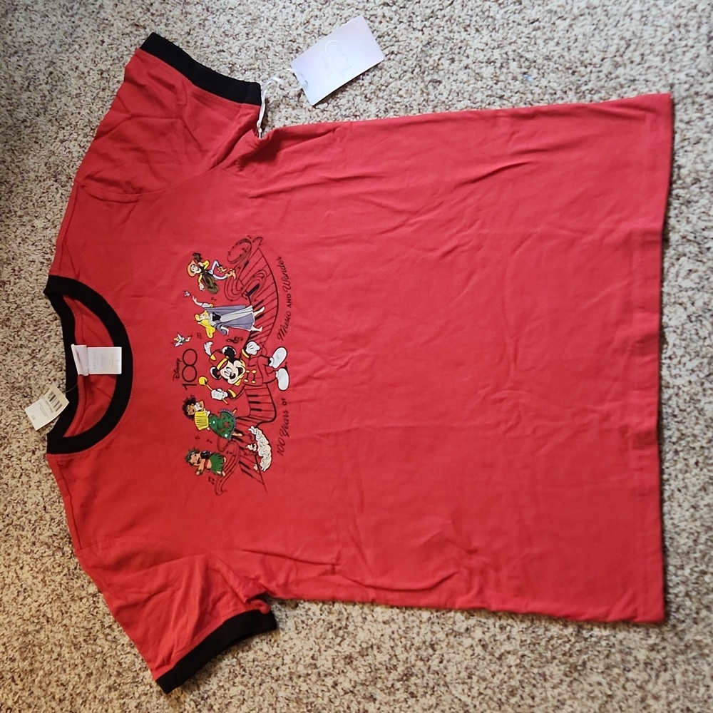 Disney 100 Years Music & Wonder t shirt Large